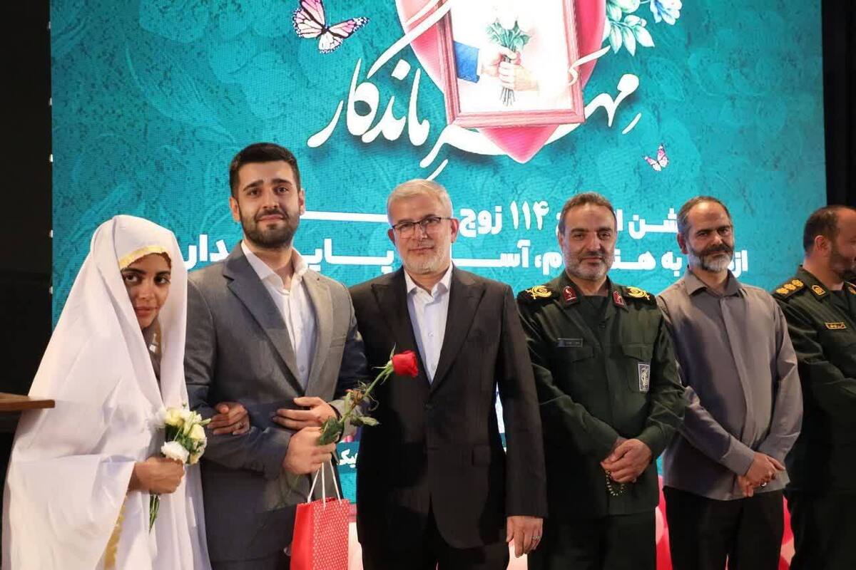 مراسم جشن ازدواج ۱۱۴ زوج از محله‌های هدف قرارگاه اجتماعی استان با حضور نماینده عالی دولت در استان البرز و به همت اداره کل امور اجتماعی و فرهنگی استانداری در سالن شهیدان نژاد فلاح کرج برگزار شد.