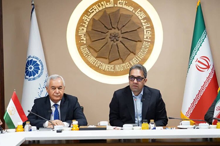 البرز آماده ارتقای سطح مبادلات اقتصادی تاجیکستان است