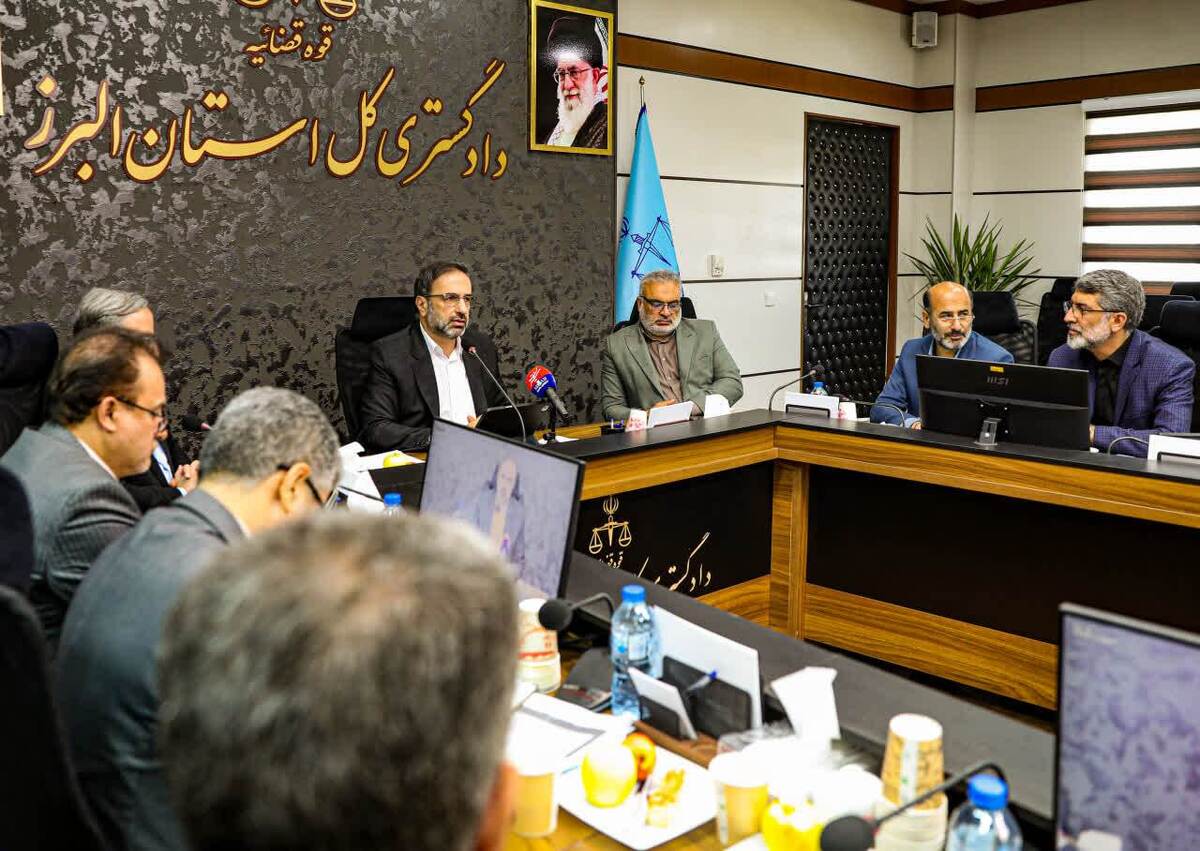 رئیس کل دادگستری استان البرز گفت که در پنج ماهه اول سال جاری، ضمن ممانعت از تعطیلی ۳۲ واحد تولیدی به حفظ و تداوم اشتغال برای ۱۲۷۱ نفر و ایجاد شغل جدید ۱۱۲۸ نفر کمک شده است.