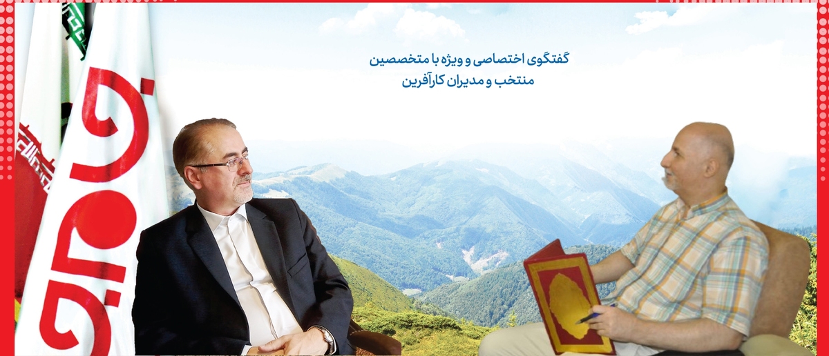 دکتر داریوش انصاری، یکی از ارکان برجسته جامعه داروسازی ایران و از اعضای معزز انجمن داروسازان کشور، نمادی از تعهد، تجربه و بصیرت حرفه‌ای است. ایشان با کوله‌باری قریب به سه دهه فعالیت مستمر و اثربخش در این حوزه، نه‌تنها به مفهوم کمال‌گرایی در ارائه خدمات دارویی جامه عمل پوشانده‌اند، بلکه با رویکردی مبتنی بر اخلاق مداری و مردم‌محوری، الگویی مثال‌زدنی برای آیندگان این صنعت ترسیم کرده‌اند. این مصاحبه، فرصتی مغتنم است تا از منظر ایشان، به کنکاش در ابعاد مختلف حرفه داروسازی، چالش‌های پیش‌رو و البته رهیافت‌های موفقیت بپردازیم و از تجارب ارزشمند این پیشکسوت گرانقدر بهره‌مند شویم.