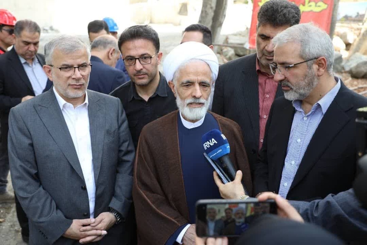 معاون حقوقی رئیس‌جمهور در بازدید از پروژه بزرگراه شمالی کرج، این طرح را نماد اراده و خودباوری ملت ایران در برابر فشارهای خارجی دانست و گفت: ملت ایران با وجود تحریم‌ها، به پیشرفت‌های بزرگی دست یافته‌اند که حتی در شرایط عادی نیز دشوار است. وی همچنین از پیگیری‌های حقوقی دولت برای احقاق حقوق ملت ایران در عرصه‌های بین‌المللی خبر داد.