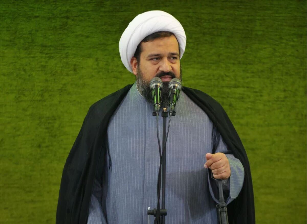 امام جمعه شهرستان چهارباغ در خطبه‌های این هفته نماز جمعه از تلاش‌های رئیس‌جمهور، استاندار البرز، فرماندار و سایر مدیران تقدیر کرد و بر حمایت از رئیس‌جمهور طبق فرمایشات مقام معظم رهبری تأکید نمود.