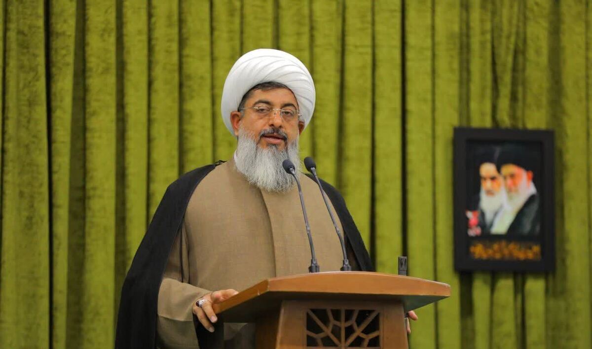 امام جمعه شهرستان ساوجبلاغ گفت: مردم ایران با وحدت پشت سر رهبر انقلاب ایستاده‌اند و هرگونه تلاش برای ایجاد شکاف، محکوم به شکست است.