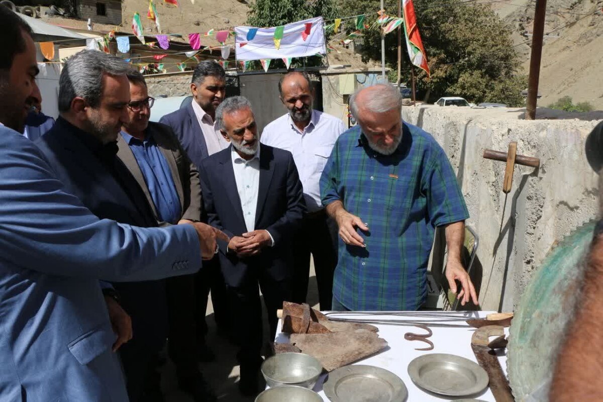 با هدف حمایت از شبکههای مردمی و توانمندسازی محلات کمبرخوردار، دو خانه امداد در محلات هدف قرارگاه اجتماعی استان البرز به بهرهبرداری رسید.