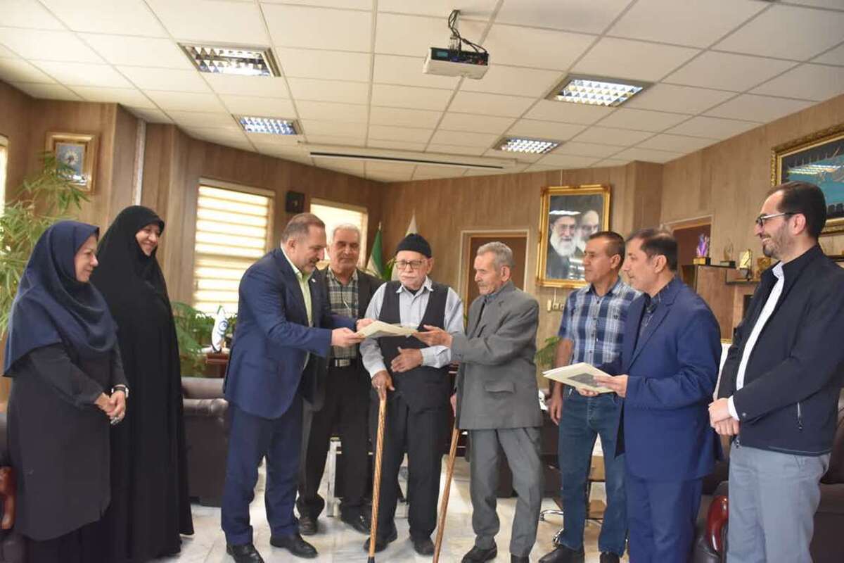 خیرین محترم سلامت آقایان شوندی زمینی برای ساخت یک مرکز بهداشتی در کرج اهدا کردند.