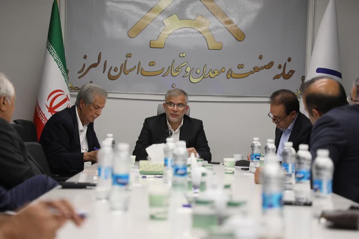 استاندار البرز با قدردانی از تلاش صنعتگران و فعالان اقتصادی استان، گفت: بخش صنعت و تولید در خط مقدم جهاد اقتصادی کشور قرار دارد و استقامت، صبوری و ایثار تولیدکنندگان قابل ستایش است.