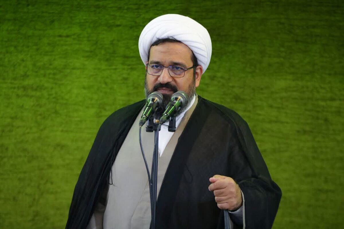 امام جمعه شهرستان چهارباغ در خطبه‌های نماز جمعه این هفته با اشاره به نقش بانوان ورزشکار پارالمپیکی که با حجاب و عفاف کامل افتخارآفرینی می‌کنند، تاکید کرد: این ورزشکاران با اراده پولادین خود نشان می‌دهند که محدودیت در ذهن است، نه جسم، آن‌ها با الهام از روحیه دفاع مقدس، قله‌های موفقیت را فتح می‌کنند.