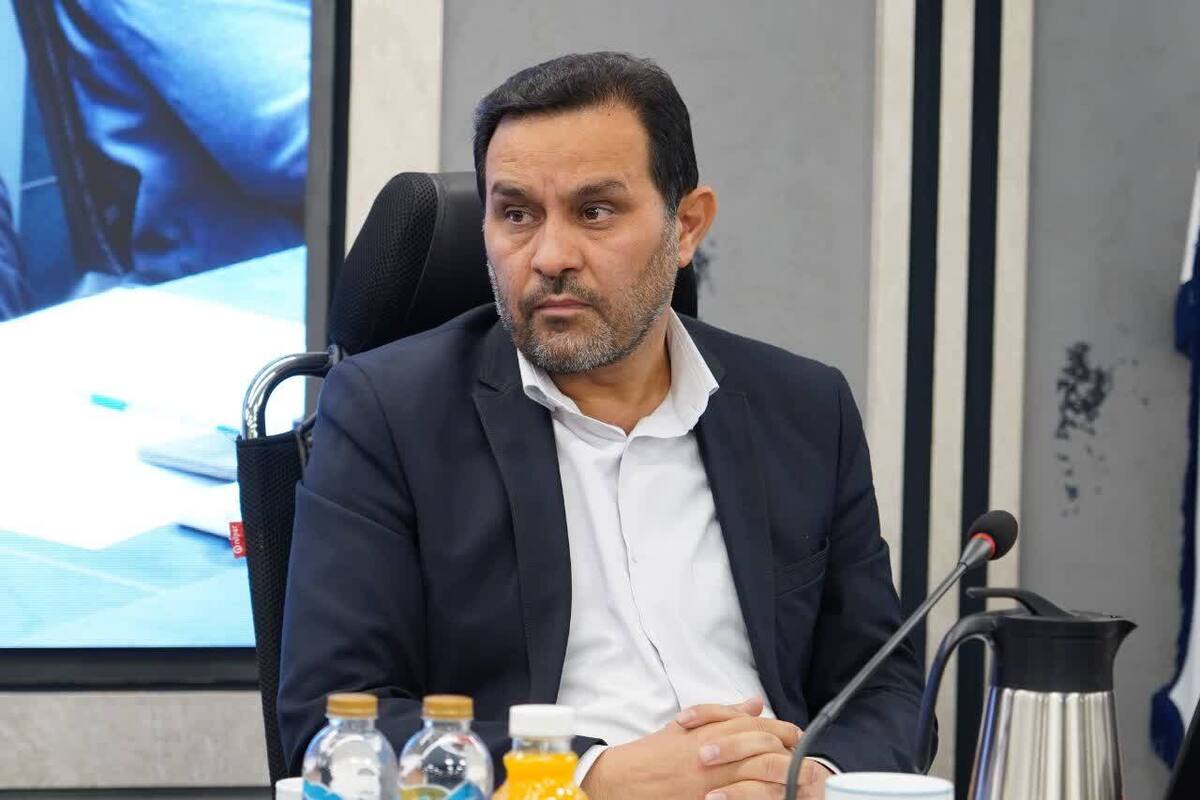در نشست بررسی موانع مالیاتی و نقش بازرسی در بهبود فضای تولید که با حضور مدیرکل بازرسی استان، جمعی از مدیران اجرایی و فعالان اقتصادی بخش خصوصی برگزار شد، دکتر محمد انصاری، مدیرکل صنعت، معدن و تجارت استان البرز، بر ضرورت تعامل مؤثر میان نهاد‌های اجرایی، نظارتی و بخش خصوصی برای رفع موانع تولید تأکید کرد.