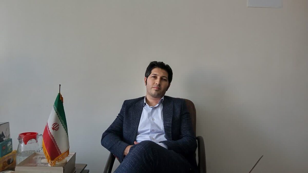 روزنامه جام جم البرز، گفتگویی را با دکتر رسول نظری فرد، داروساز، انجام داده است که ماحصل آن را در ذیل، می‌خوانید: