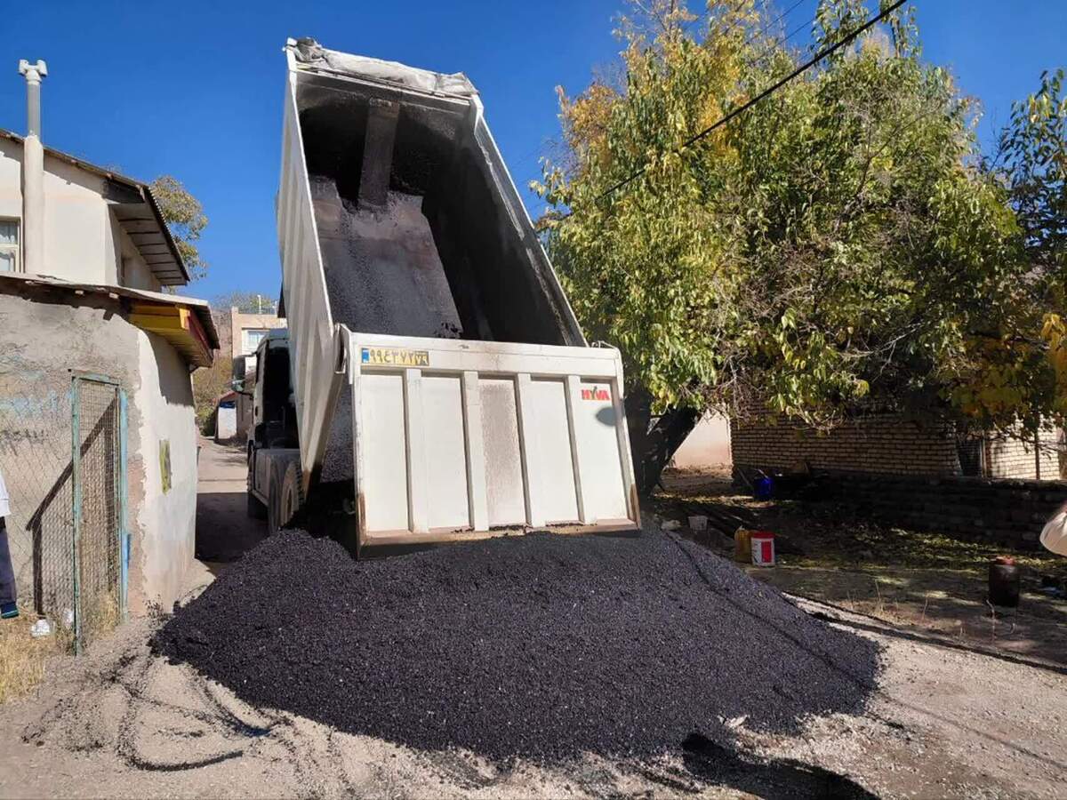 با اهتمام  جهادگران بسیج سازندگی استان البرز،همکاری دهیاری میراش، بخشداری مرکزی طالقان و پشتیبانی فرمانداری طالقان بخشی از کوچه های روستای میراش طالقان زیر آسفالت رفت.