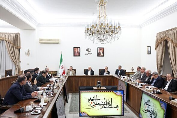 حاکمیت به کمک موسسه رازی نیازمند و با تقویت این موسسه موافق است