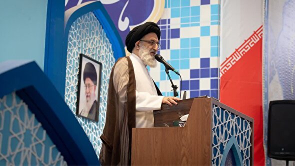 حضور پرشور مردم در راهپیمایی مشت محکمی بر دهان دشمنان زد