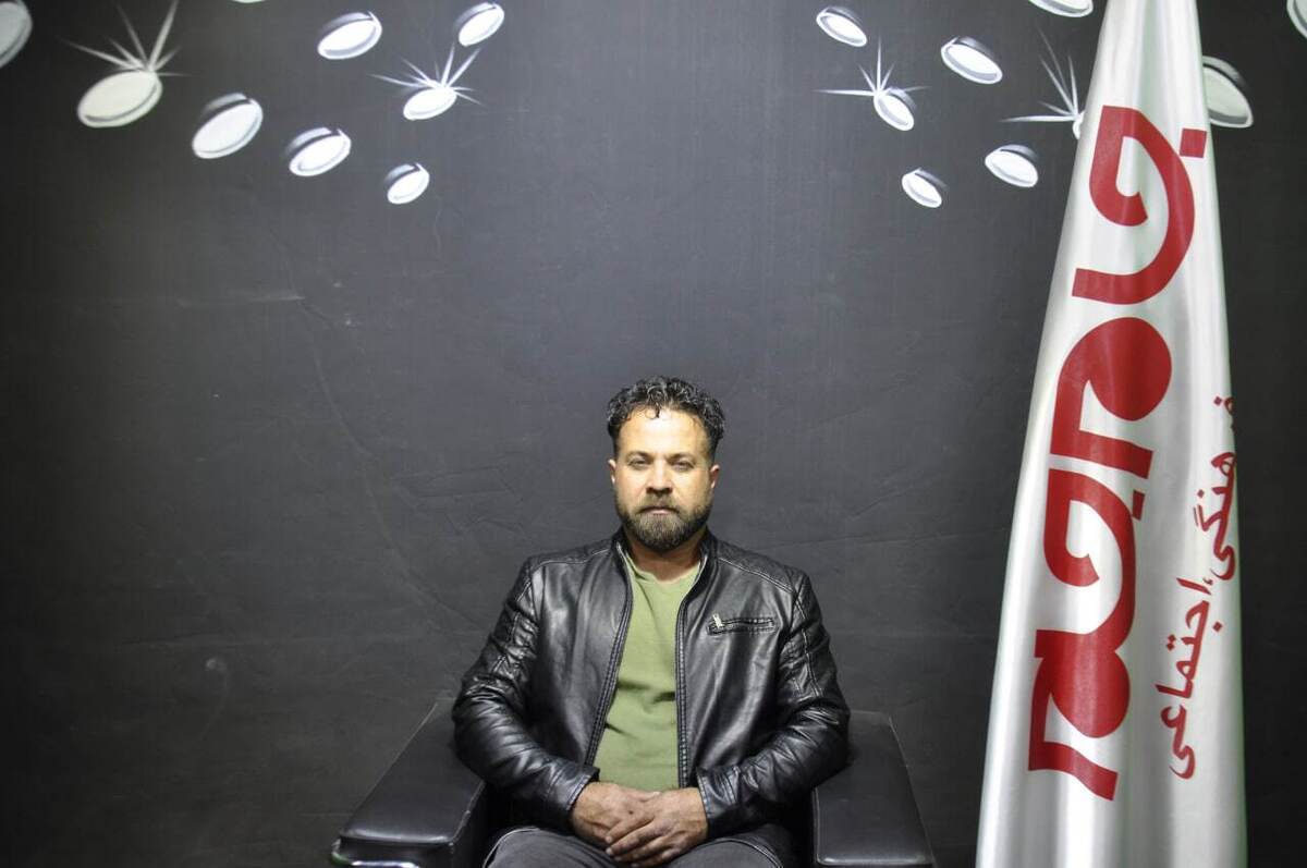 محمد نبی‌پور، مدیر مجموعه «موتور خودروی البرز»، با تکیه بر دانش فنی، علاقه‌مندی عمیق به مکانیک و پشتکار فراوان، توانسته فعالیتی نوآورانه و تخصصی را در حوزه موتور‌های خودرویی، راه اندازی نماید. در ادامه متن گفت‌و‌گو با این جوان خلاق و با مهارت از نظر خوانندگان گرامی می‌گذرد: