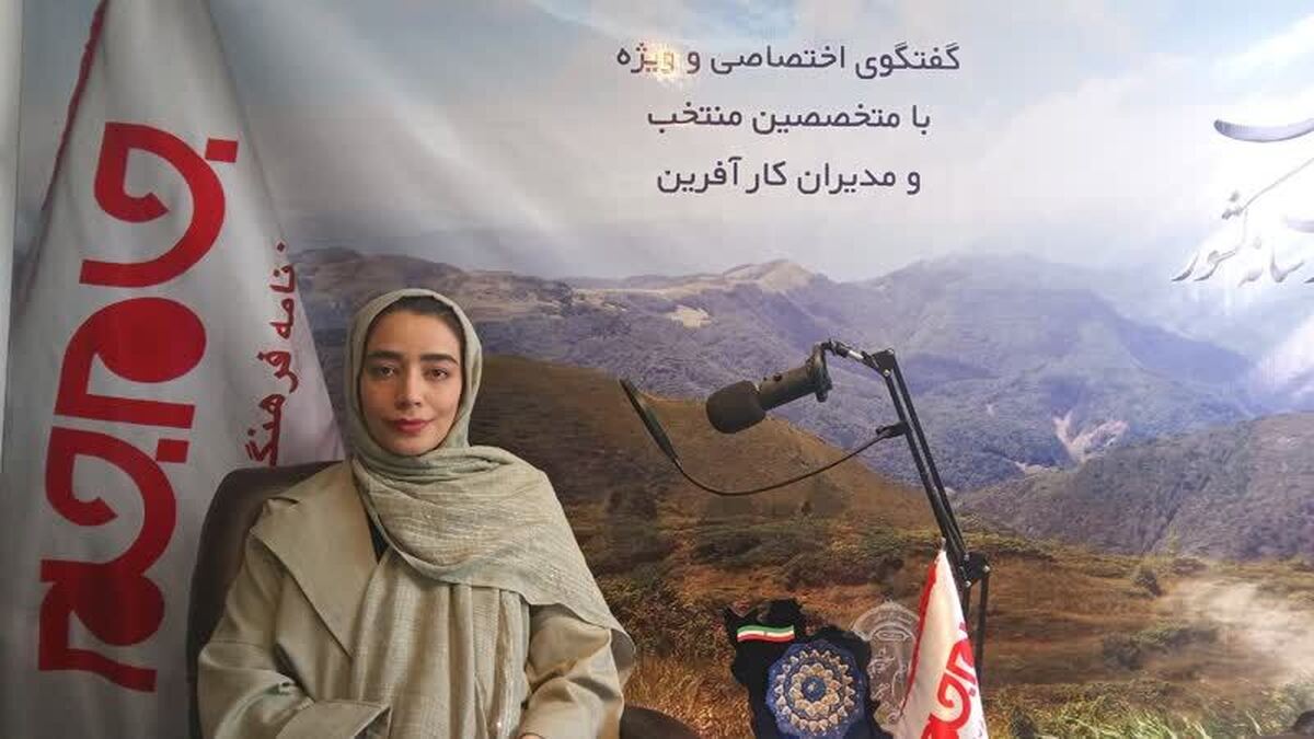 روزنامه جام جم البرز، گفتگویی را با  فاطمه پیریایی، اپتومتریست و  مدیریت مجموعه عینک تیا، انجام داده است که ماحصل آن را در ذیل، می خوانید: