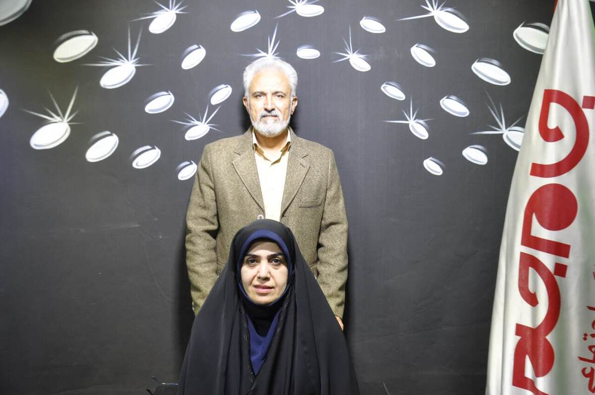 روزنامه جام جم البرز، با نیره بصیر، مدیر و رضا منصور خاکی، موسس دبستان مهدی یاران و موسسه حقوقی پویندگان کرج، مصاحبه‌ای را انجام داده است که ماحصل آن را در ذیل، می‌خوانید: