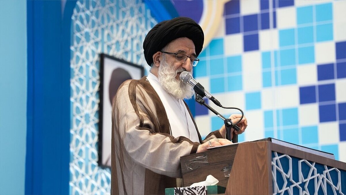 نماینده ولیفقیه در استان البرز با توصیه به مردم برای بررسی دقیق عملکرد گذشته افراد، گفت: هم خدمات و هم ترک فعلها و کوتاهیها را ببینید. کسانی را برگزینید که اهل قانون، دارای دانش، خوشنامی و پاکدستی باشند و با اهل مشورت تصمیم بگیرید.