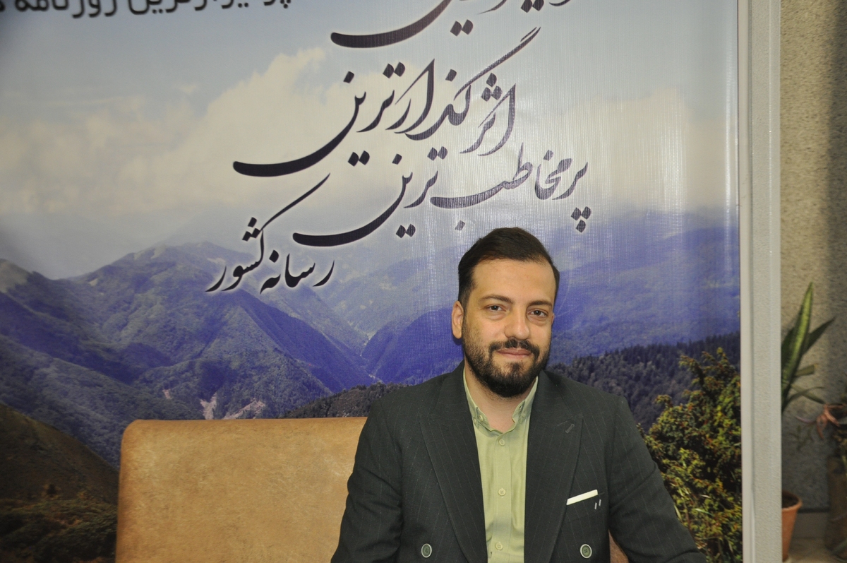 روزنامه جام جم البرز، با رحمان اینانلو، مدیر فروش مجموعه کیمیا رزین، گفتگویی انجام داده که ماحصل آن را در ذیل میخوانید: