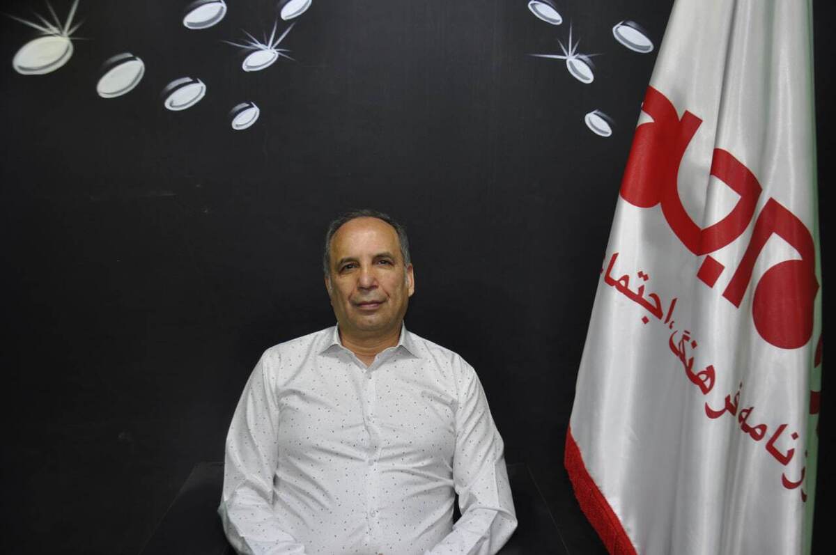 روزنامهٔ جام جم البرز، مصاحبه‌ای با تورج سلطانی منش، مدیر رستوران دلنوازان، انجام داده است که ماحصل آن را در ذیل، می‌خوانید: