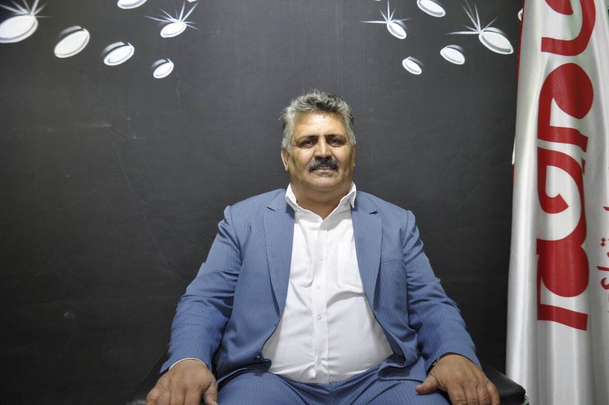 روزنامه جام جم البرز، مصاحبه‌ای با علی عباس زاده، مدیر گروه صنعتی آتشگاه، انجام داده است که ماحصل آن را در ذیل، می‌خوانید: