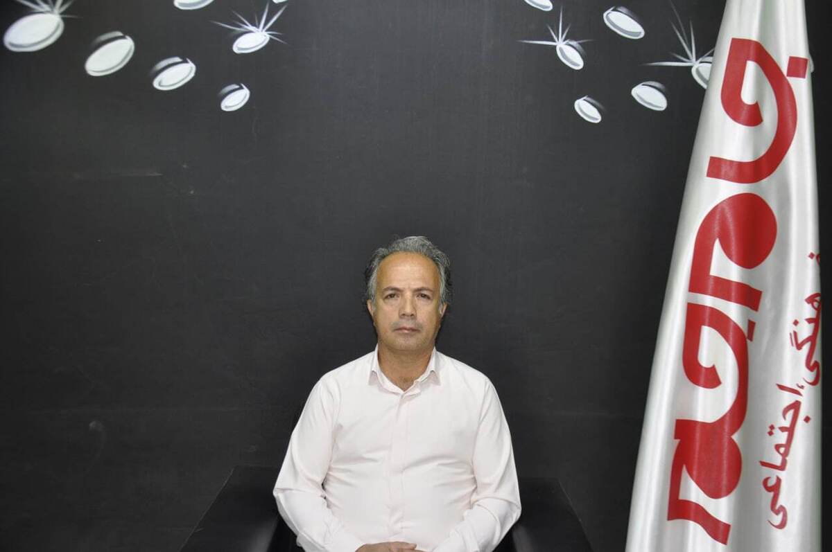 روزنامه جام جم البرز، مصاحبه‌ای با فرهاد صفی الحسینی، مدیریت مجموعه تولیدی مصالح ساختمانی معراج و حسینی، انجام داده است که ماحصل آن را در ذیل، می‌خوانید: