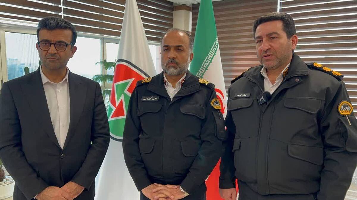 رییس پلیس راه کشور گفت:طرح معبر ترافیکی در آزادراه تهران کرج قزوین به صورت پایلوت در استان البرز اجرا می شود.