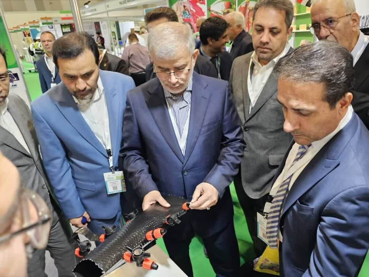 مدیرکل صنعت، معدن و تجارت استان البرز از بازدید هیات اقتصادی استان به سرپرستی استاندار البرز از هفتمین نمایشگاه بین‌المللی «اگروفود» در مسقط خبر داد و آن را فرصتی مناسب برای شناسایی ظرفیت‌های تجاری و ارتقای مسیرهای صادراتی استان دانست.