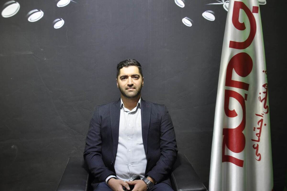 روزنامه جام جم البرز، مصاحبه‌ای با حسین کوکبی، مدیریت مجموعه بازرگانی و پخش کوکبی، انجام داده است که ماحصل آن را در ذیل، می‌خوانید: