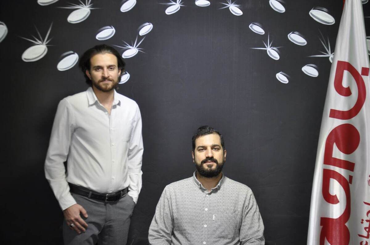 روزنامه جام جم البرز، مصاحبه‌ای با محمد حسین ایران نژاد، مدیر مجموعه D۳، انجام داده است که ماحصل آن را در ذیل، می‌خوانید: