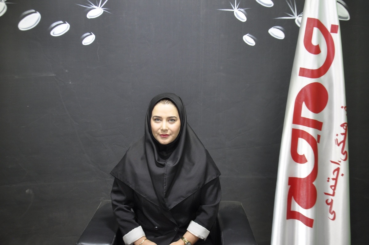 روزنامه جام جم البرز، مصاحبه ای با شکوفه فهیمی، مدیر مجموعه سبز نوین، انجام داده است که ماحصل آن را در ذیل، می خوانید: