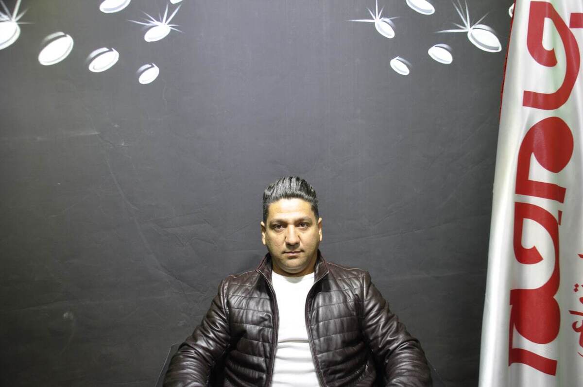 روزنامه جام جم البرز، گفتگویی را با محمد فلاح نژاد، مدیریت مجموعه دکوراسیون تماشا، انجام داده است که ماحصل آن را در ذیل، می‌خوانید: