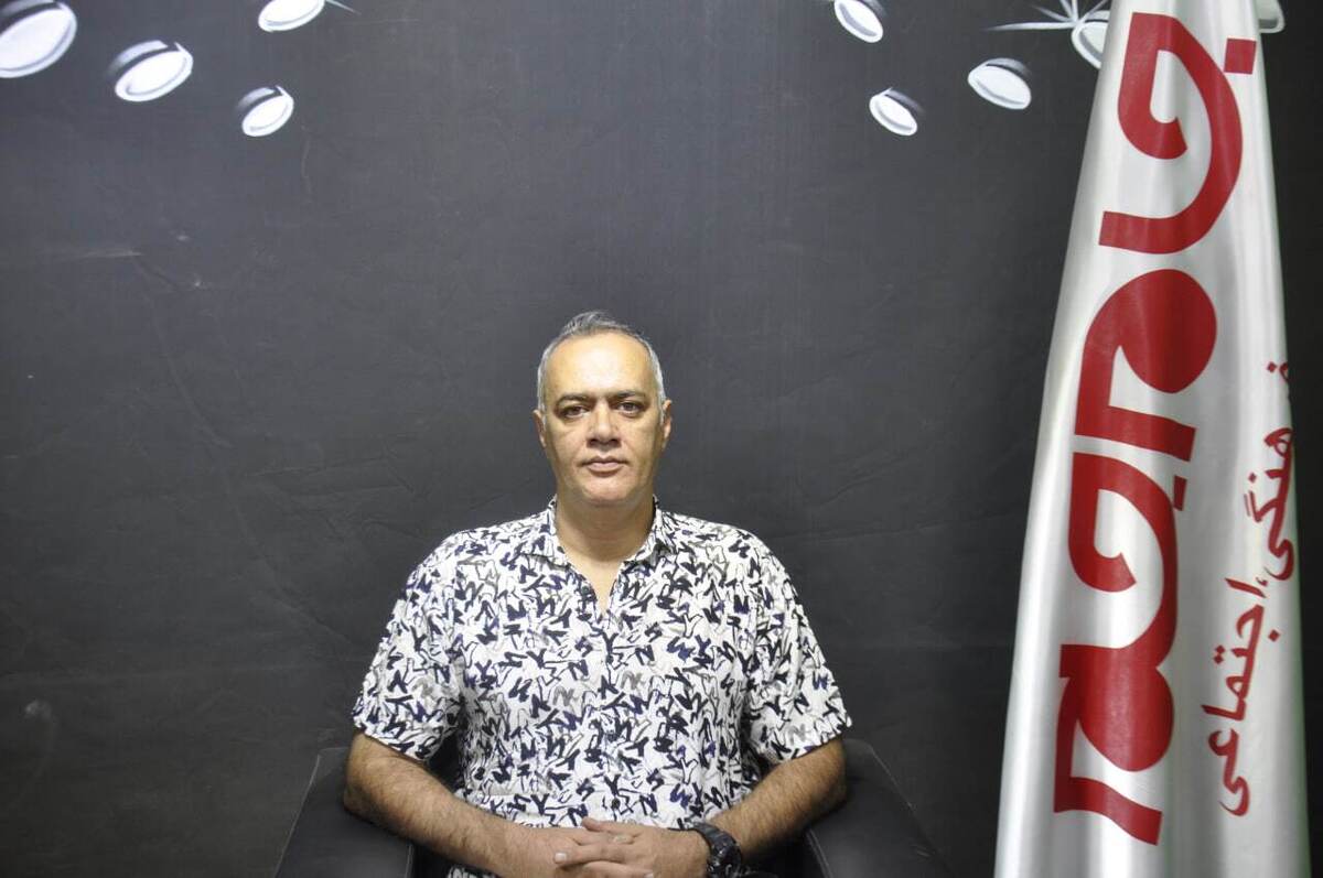 روزنامه جام جم البرز، مصاحبه ای با اکبر زهره وند، مدیر مجموعه گالری صالح، انجام داده است که ماحصل آن را در ذیل، می خوانید: