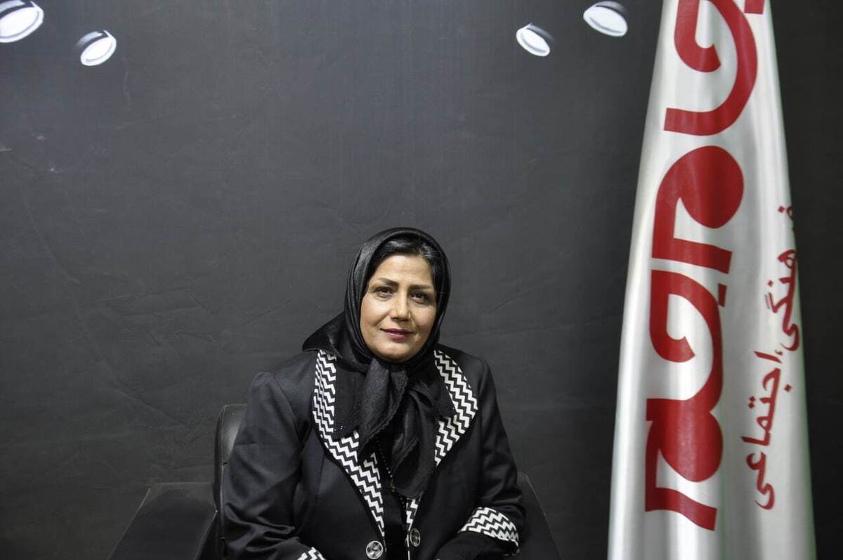 روزنامه جام جم البرز، مصاحبه‌ای با سما سیجانی، مدیریت مجموعه تولیدی پوشاک آسان پوش، انجام داده است که ماحصل آن را در ذیل، می‌خوانید: