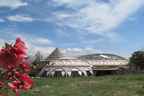 کاخ مروارید زیبنده کاخ موزه