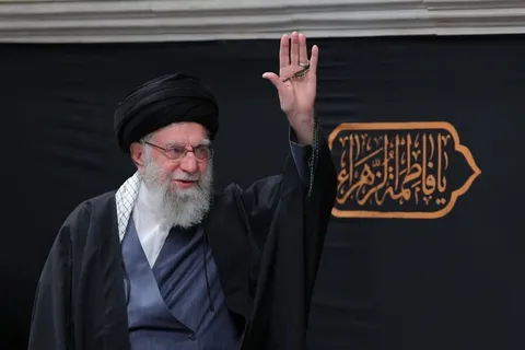 چهل شب بی‌قراری در فراقِ آن لبخندِ آسمانی