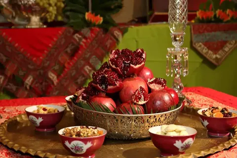 ببینید | یلدا با الطاف البرزی‌ها؛ یادآوری همدلی در شب طولانی سال