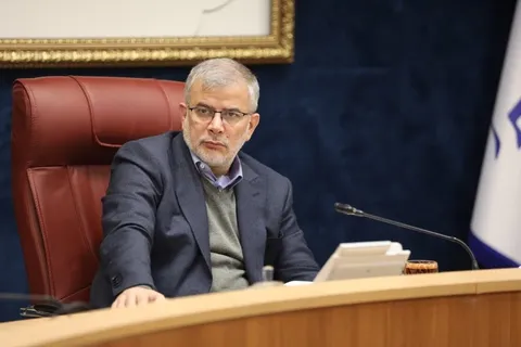 برنامه‌های جدید استاندار البرز برای بهبود ایستگاه‌های قطارشهری کرج و افزایش رام‌های قطار