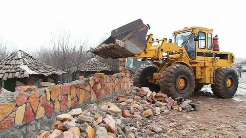 تخریب ۱۵۰ دیوارکشی غیرمجاز در چهارباغ