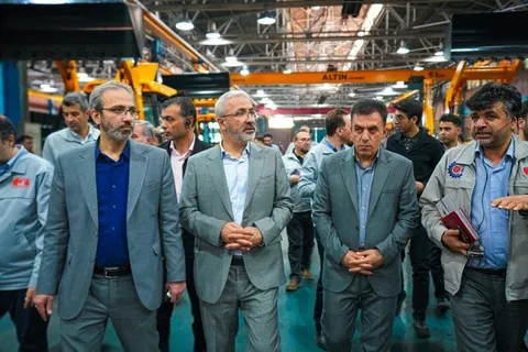 تفاهم شهرداری کرج با تراکتورسازی ایران برای نوسازی ناوگان امدادی و خدمات شهری