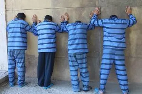 دستگیری ۲ سارق با ۵۲ فقره سرقت لوازم داخل خودرو در ساوجبلاغ