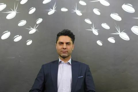 آذین طیور؛ صفر تا صد تولید، عرضه و نصب تجهیزات مرغداری