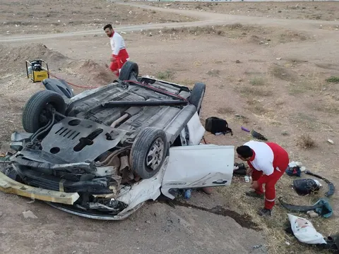 واژگونی خودرو کوئیک در جاده جدید ماهدشت-اشتهارد ۳ مصدوم برجای گذاشت