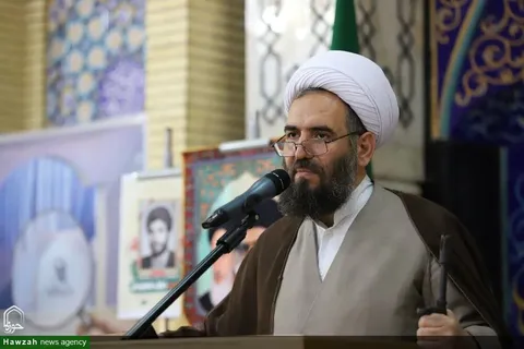 پیام‌آوران الهی باید بی‌پروا در برابر باطل بایستند